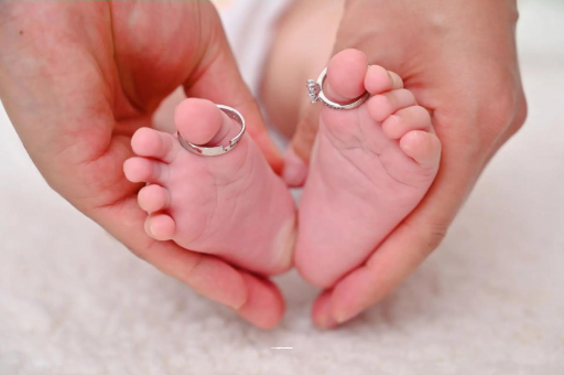 郓城7个月孕妇肚子疼