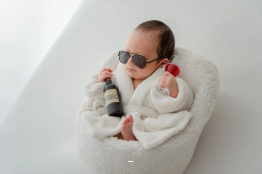 郓城宝宝不哭不闹正常吗 郓城宝宝不哭不闹正常吗